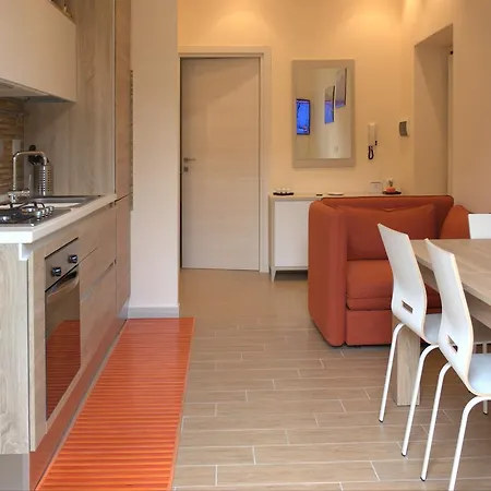 Glad Apartment *